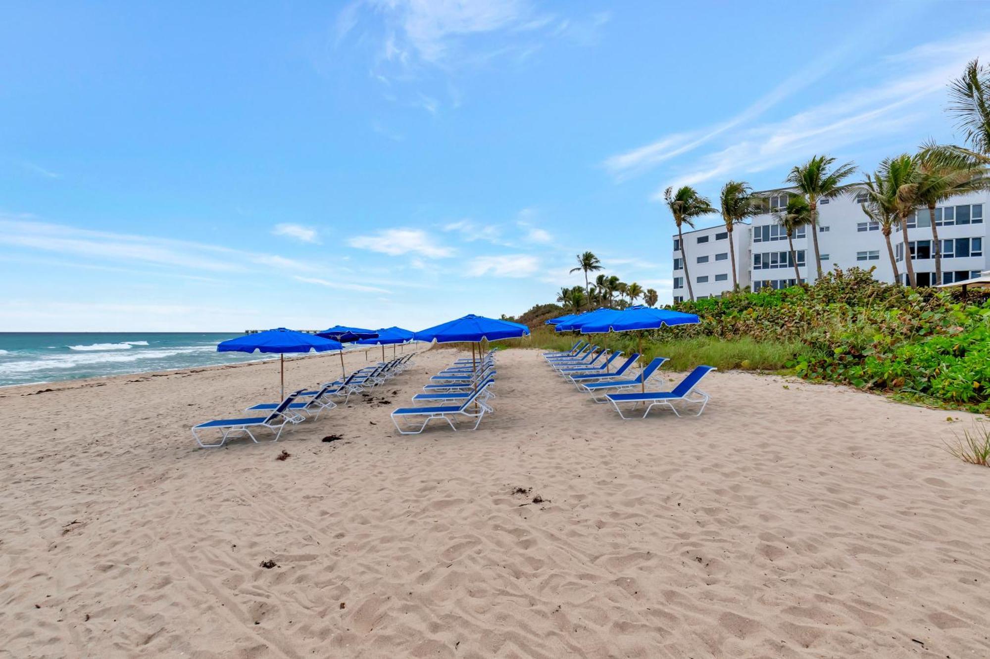 Tideline Palm Beach Ocean Resort And Spa Exterior foto