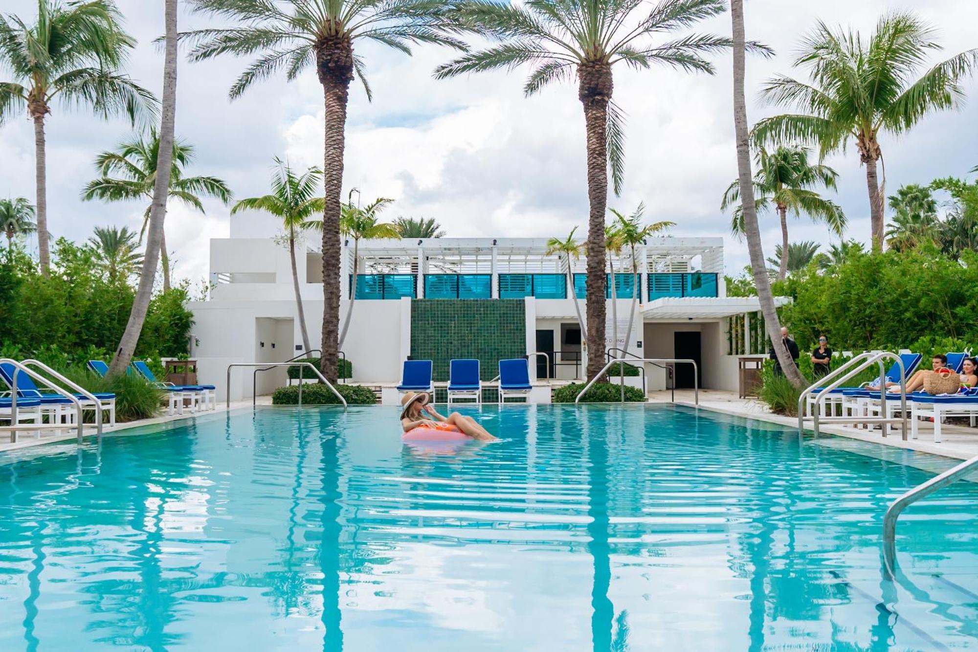 Tideline Palm Beach Ocean Resort And Spa Exterior foto